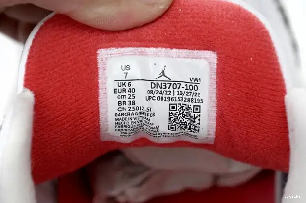 Rep TB Cement White 3 DN3707-100 Jordan Retro Reimagined 0519